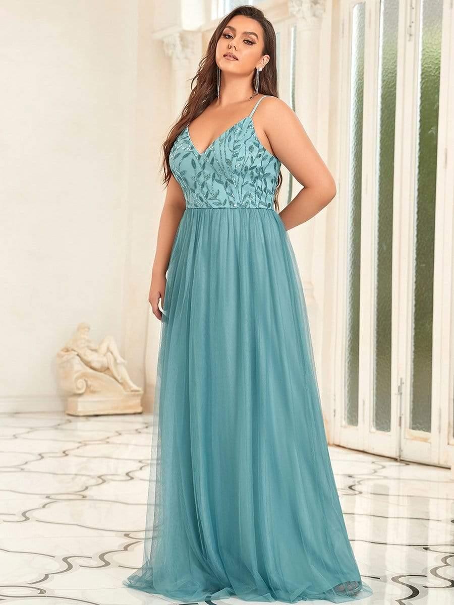 Vintage Plus Size A-Line V-Neck Embroidery Evening Dress with Spaghetti Straps