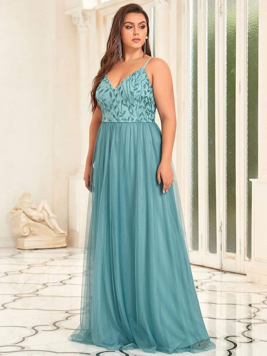 Vintage Plus Size A-Line V-Neck Embroidery Evening Dress with Spaghetti Straps