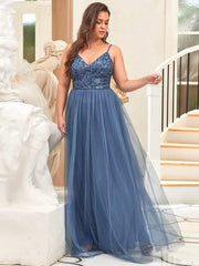 Vintage Plus Size A-Line V-Neck Embroidery Evening Dress with Spaghetti Straps