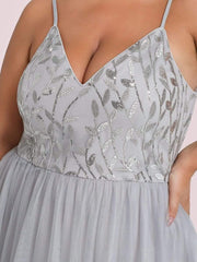 Vintage Plus Size A-Line V-Neck Embroidery Evening Dress with Spaghetti Straps