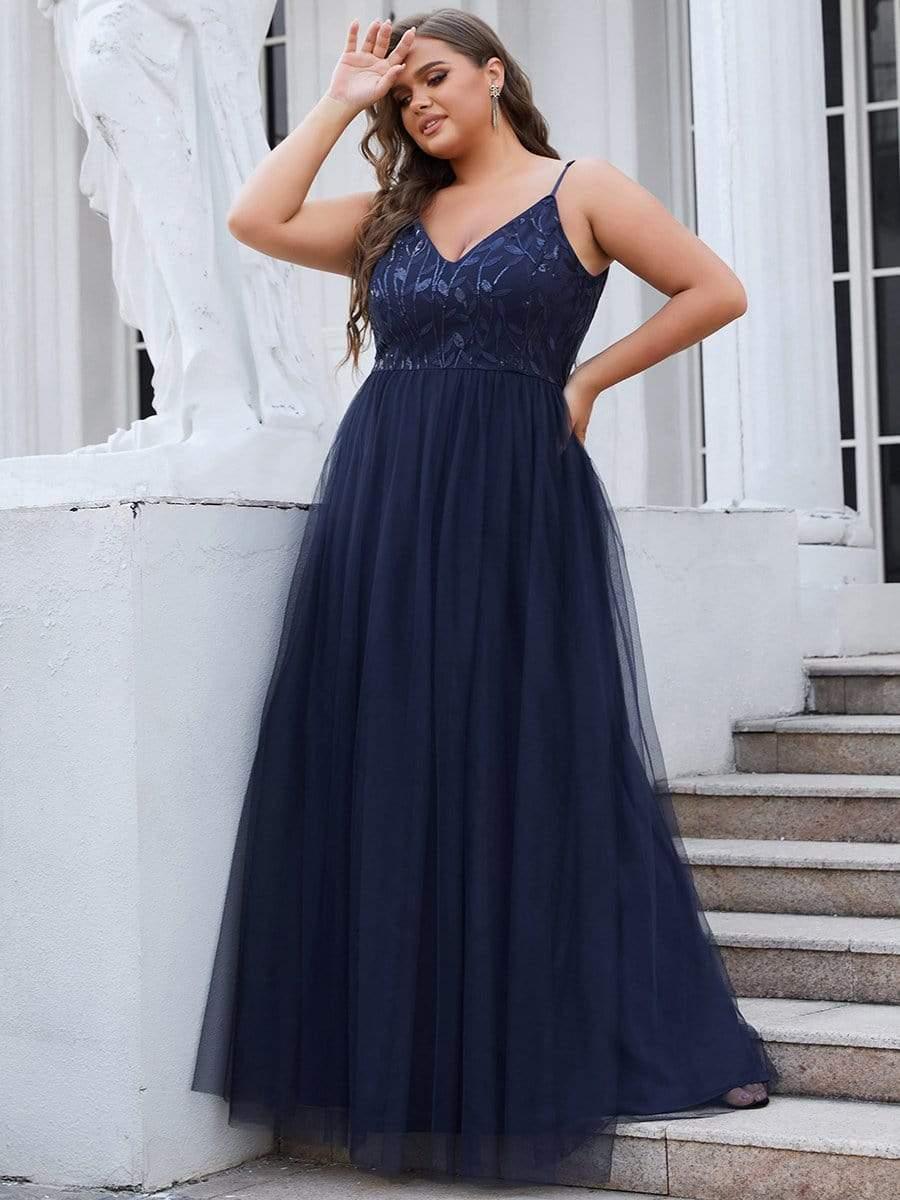 Vintage Plus Size A-Line V-Neck Embroidery Evening Dress with Spaghetti Straps