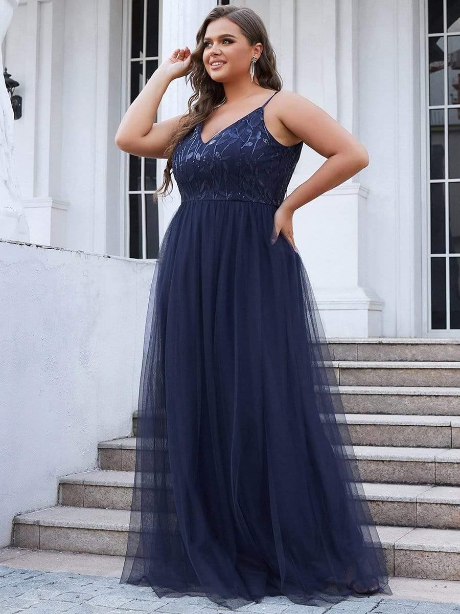 Vintage Plus Size A-Line V-Neck Embroidery Evening Dress with Spaghetti Straps