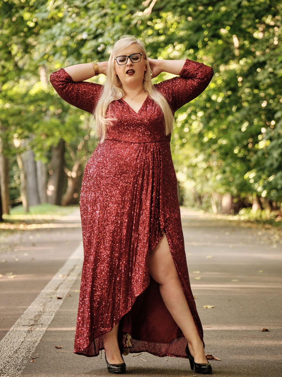 Elegant Plus Size Sequin V-Neck Evening Dress with Long Sleeves