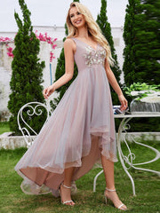 Chic Hi-Lo Sleeveless V-Neck Tulle Evening Dress with Embroidered Appliques