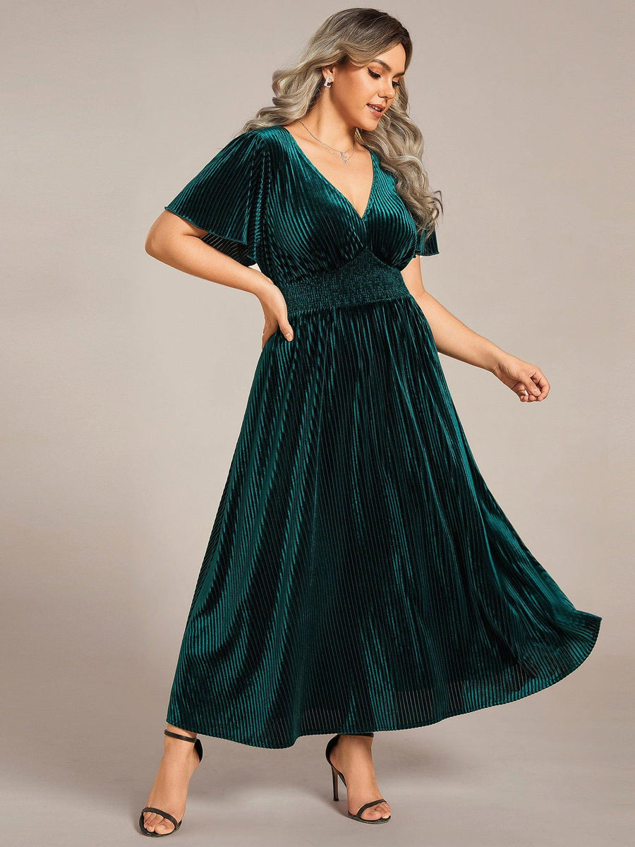 Sophisticated Plus Size A-Line Velvet Fall Wedding Guest Dress