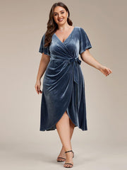 Enchanting Plus Size V-Neck Velvet Wedding Guest Dress with Short Sleeves