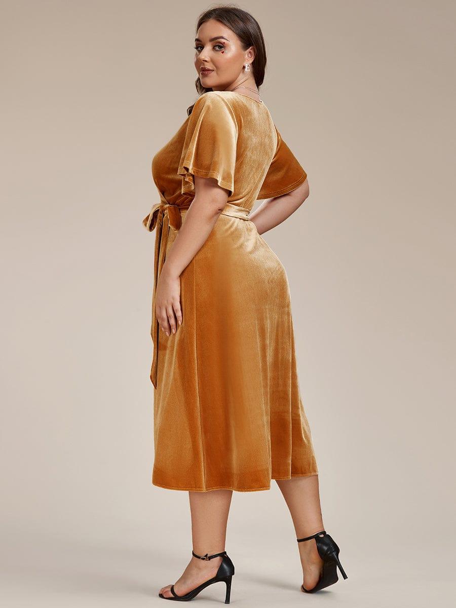 Enchanting Plus Size V-Neck Velvet Wedding Guest Dress with Short Sleeves