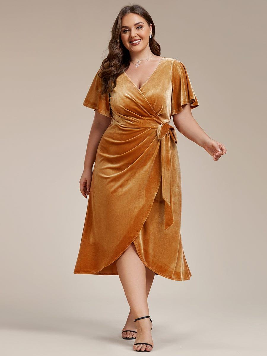 Enchanting Plus Size V-Neck Velvet Wedding Guest Dress with Short Sleeves