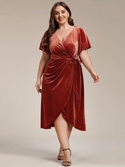 Enchanting Plus Size V-Neck Velvet Wedding Guest Dress with Short Sleeves