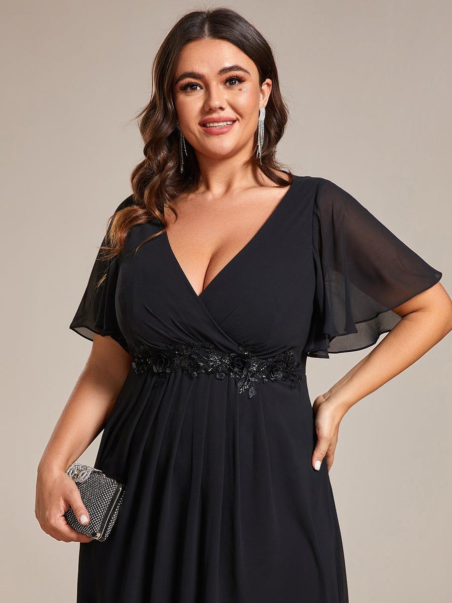 Chic Plus Size Short Sleeves V-Neck Wedding Guest Dress with Appliques