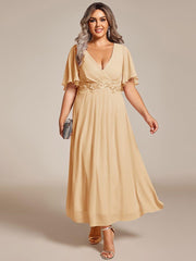 Chic Plus Size Short Sleeves V-Neck Wedding Guest Dress with Appliques