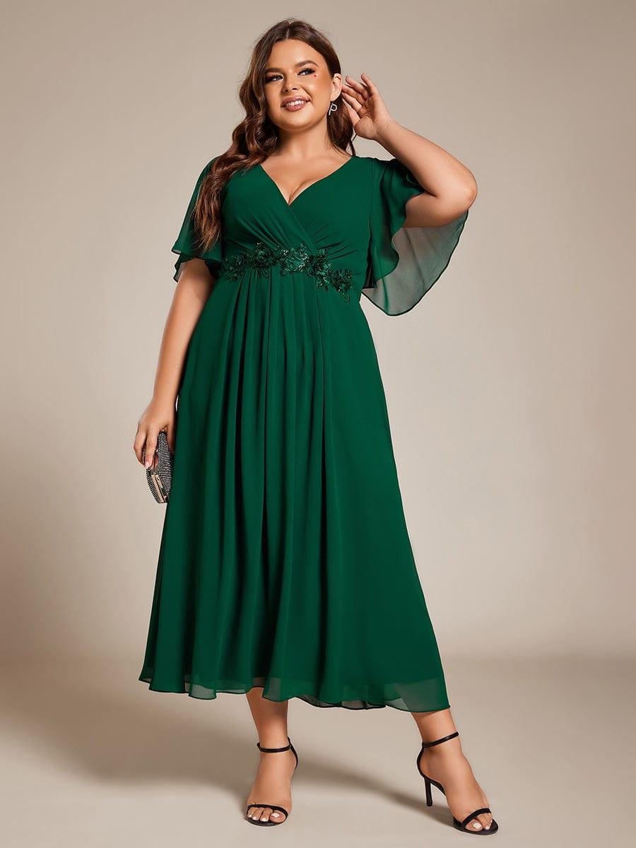 Chic Plus Size Short Sleeves V-Neck Wedding Guest Dress with Appliques