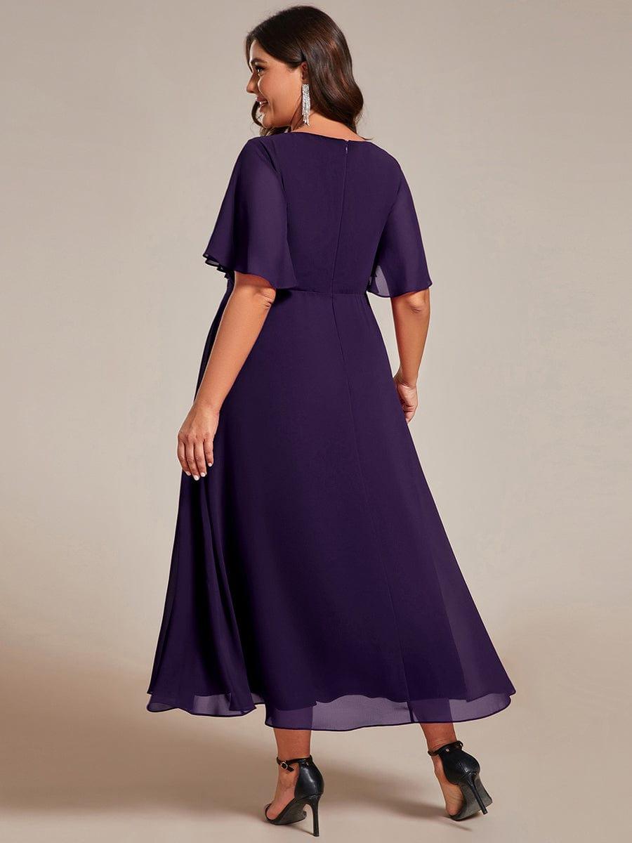 Chic Plus Size Short Sleeves V-Neck Wedding Guest Dress with Appliques