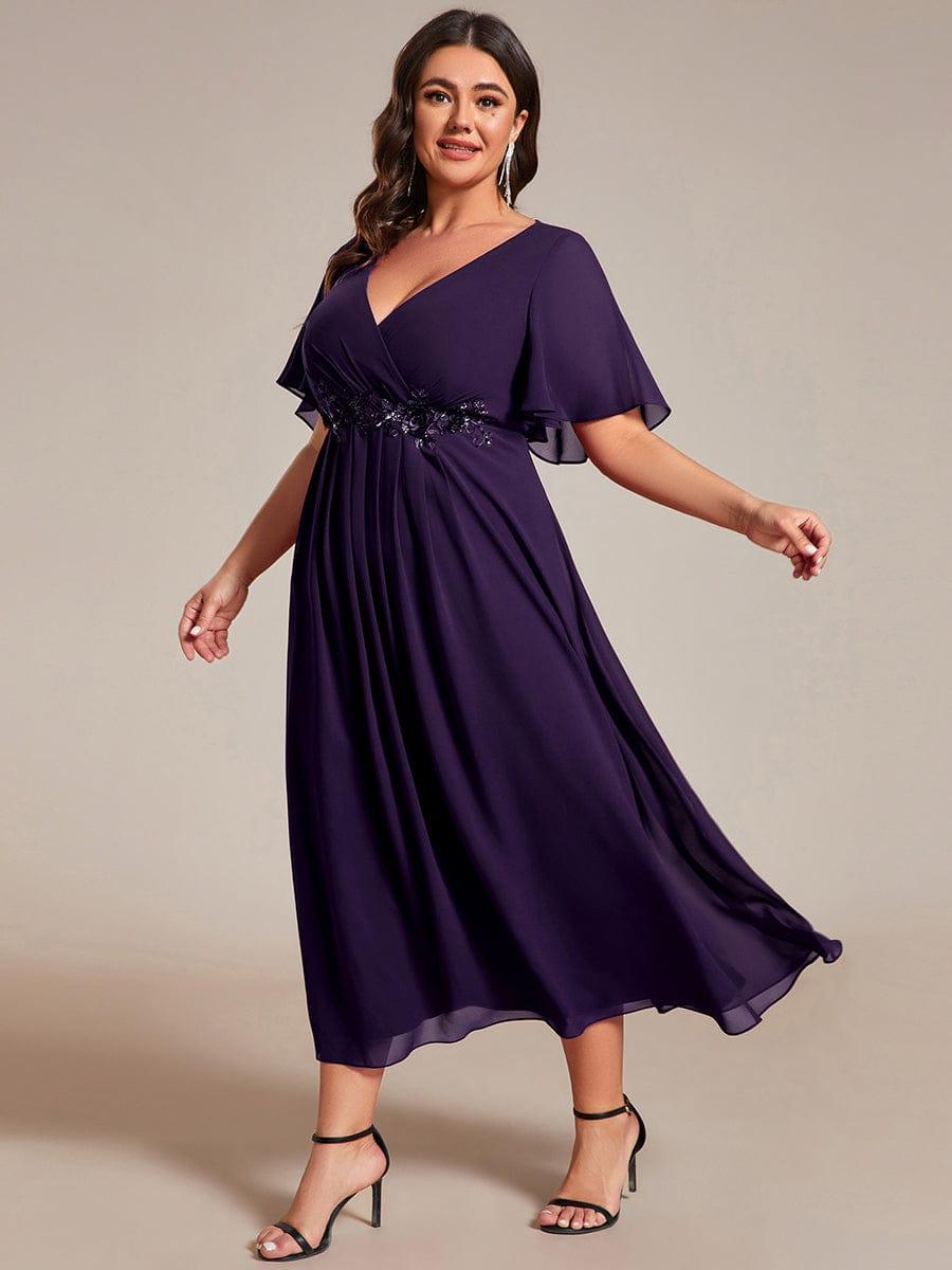 Chic Plus Size Short Sleeves V-Neck Wedding Guest Dress with Appliques
