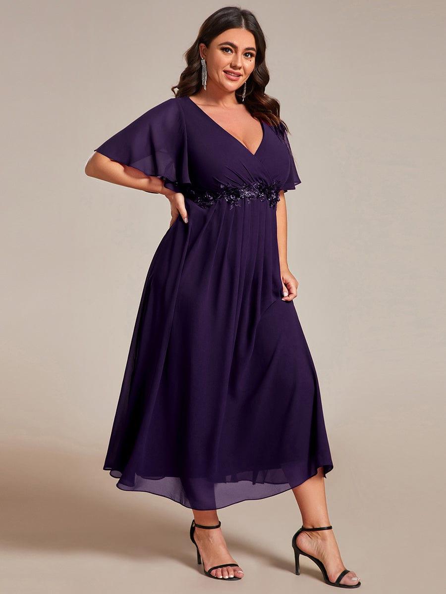 Chic Plus Size Short Sleeves V-Neck Wedding Guest Dress with Appliques