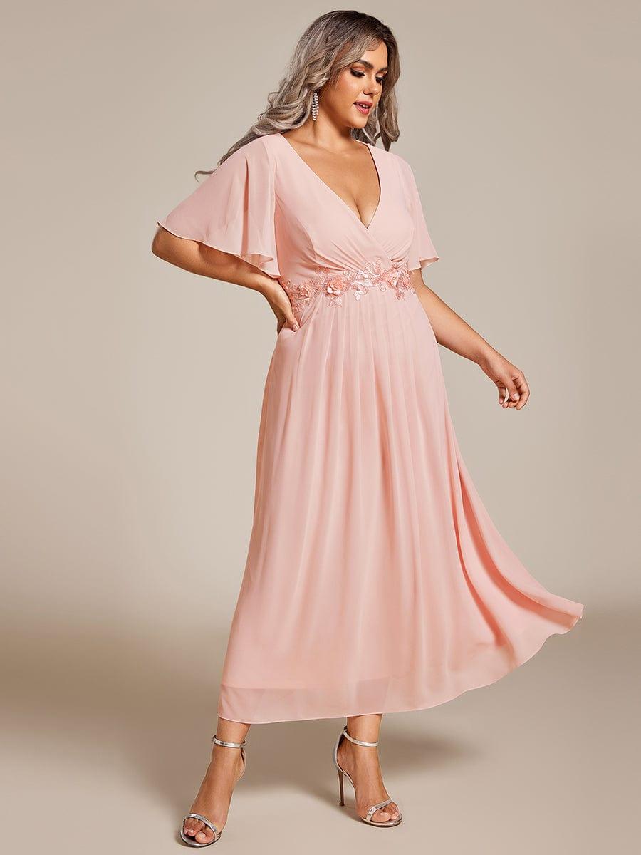 Chic Plus Size Short Sleeves V-Neck Wedding Guest Dress with Appliques