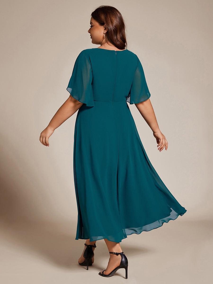 Chic Plus Size Short Sleeves V-Neck Wedding Guest Dress with Appliques