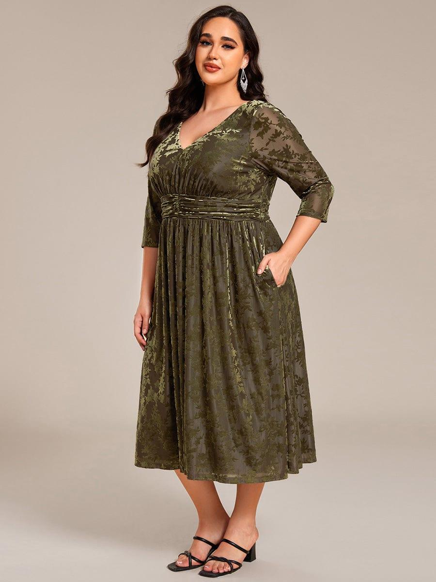 Fashionable Plus Size 3/4 Sleeves A-Line Velvet Wedding Guest Dress with Pockets