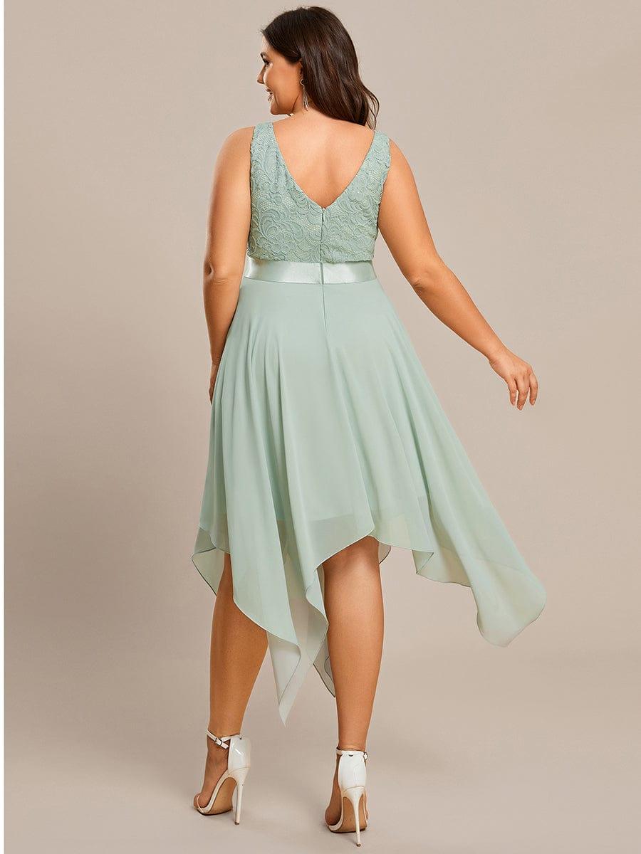 Lovely Plus Size V-Neck Prom Lace Dress for Women with Sash
