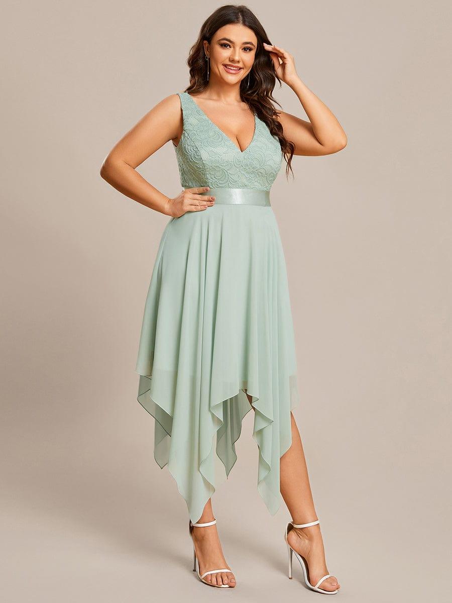 Lovely Plus Size V-Neck Prom Lace Dress for Women with Sash