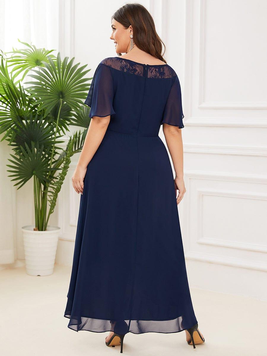 Charming Plus Size Scoop Neck Formal Dress with Sleeves
