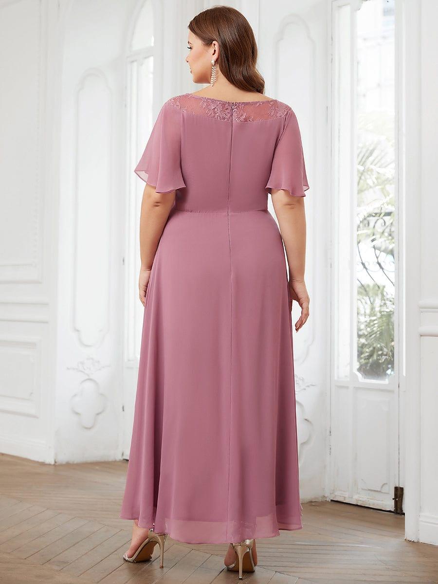 Charming Plus Size Scoop Neck Formal Dress with Sleeves