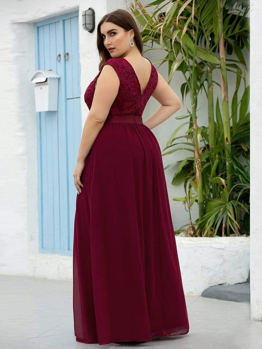 Glamorous Plus Size Round Neck A-Line Chiffon Bridesmaid Dresses with Open Back