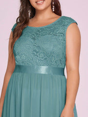 Glamorous Plus Size Round Neck A-Line Chiffon Bridesmaid Dresses with Open Back