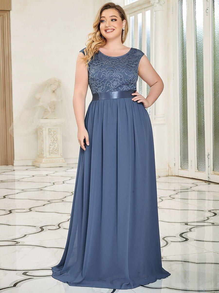Glamorous Plus Size Round Neck A-Line Chiffon Bridesmaid Dresses with Open Back