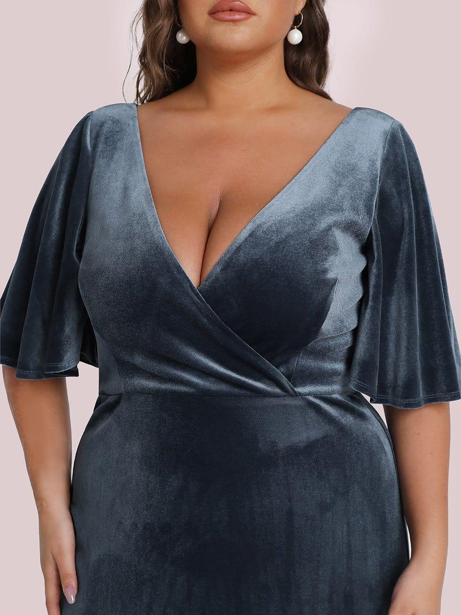 Classic Plus Size Backless Velvet Maxi Evening Dress with Short Sleeves