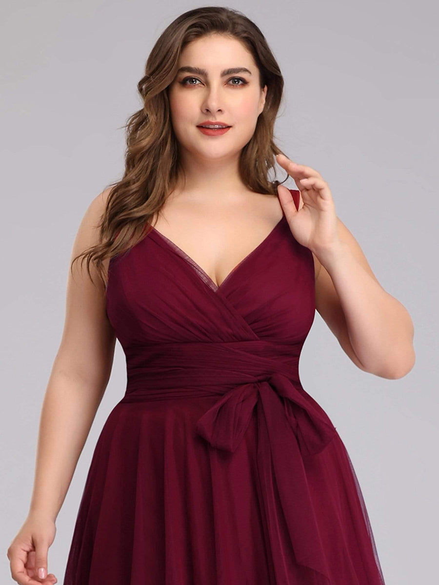 Graceful Plus Size V-Neck A-Line Tulle Bridesmaid Dress