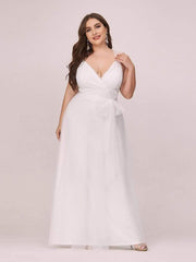 Graceful Plus Size V-Neck A-Line Tulle Bridesmaid Dress