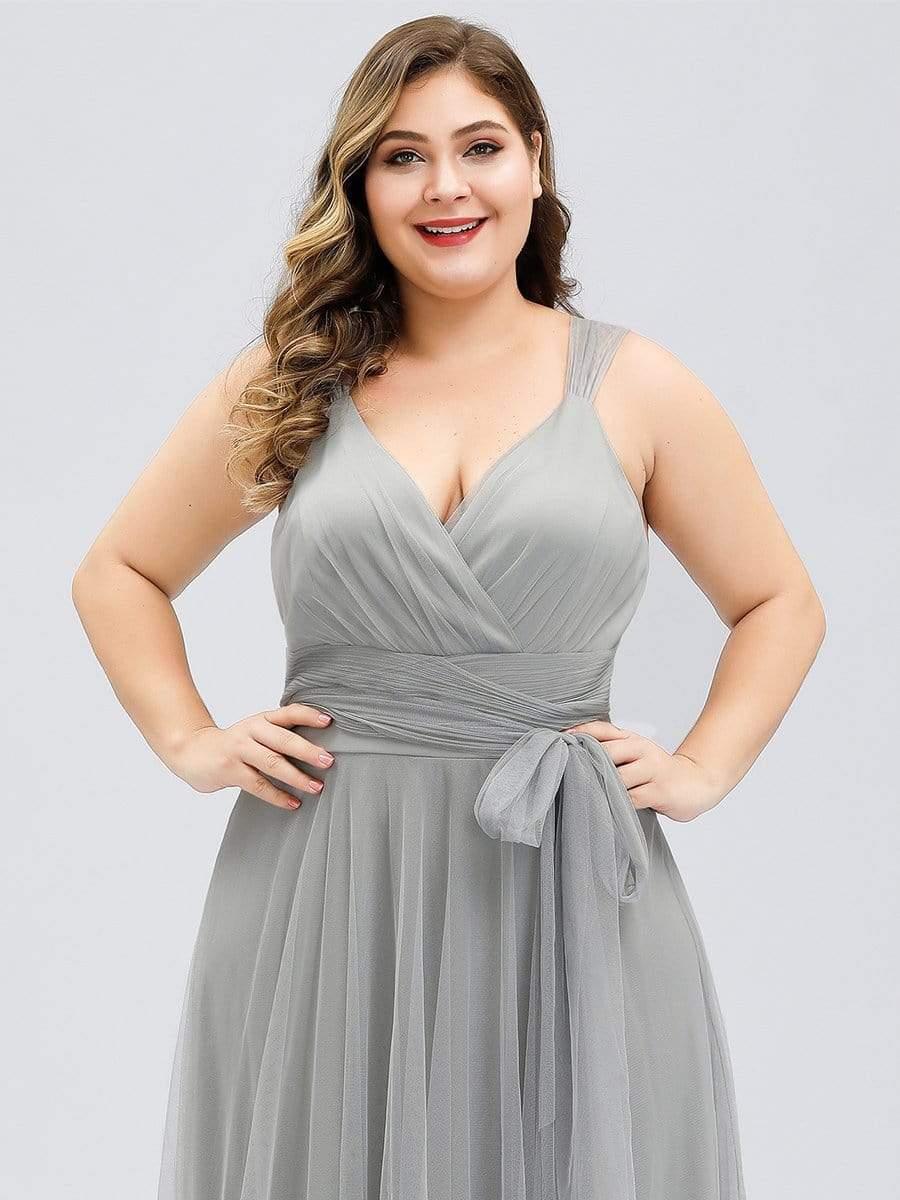 Graceful Plus Size V-Neck A-Line Tulle Bridesmaid Dress