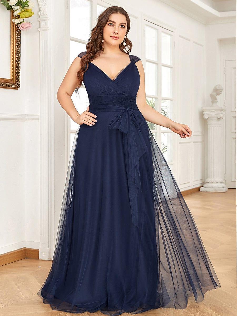Graceful Plus Size V-Neck A-Line Tulle Bridesmaid Dress