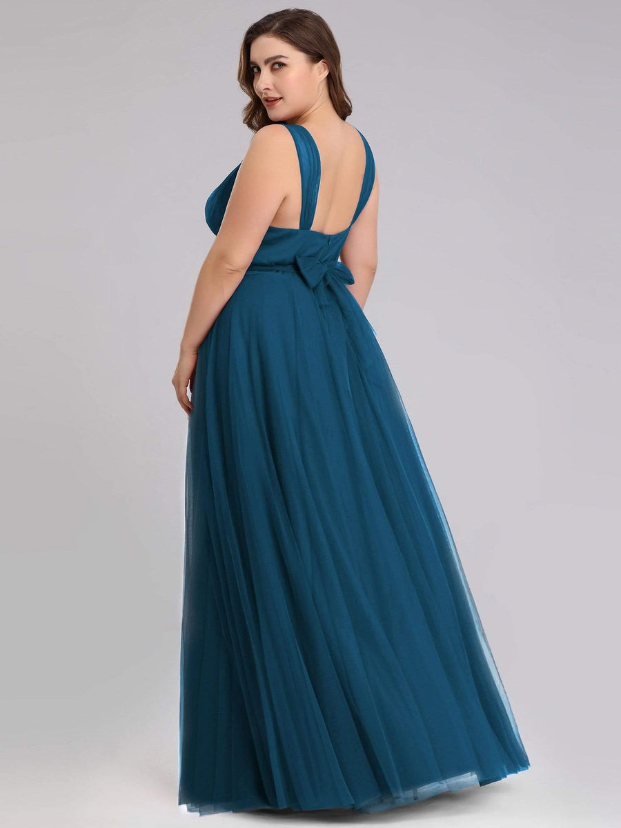 Graceful Plus Size V-Neck A-Line Tulle Bridesmaid Dress
