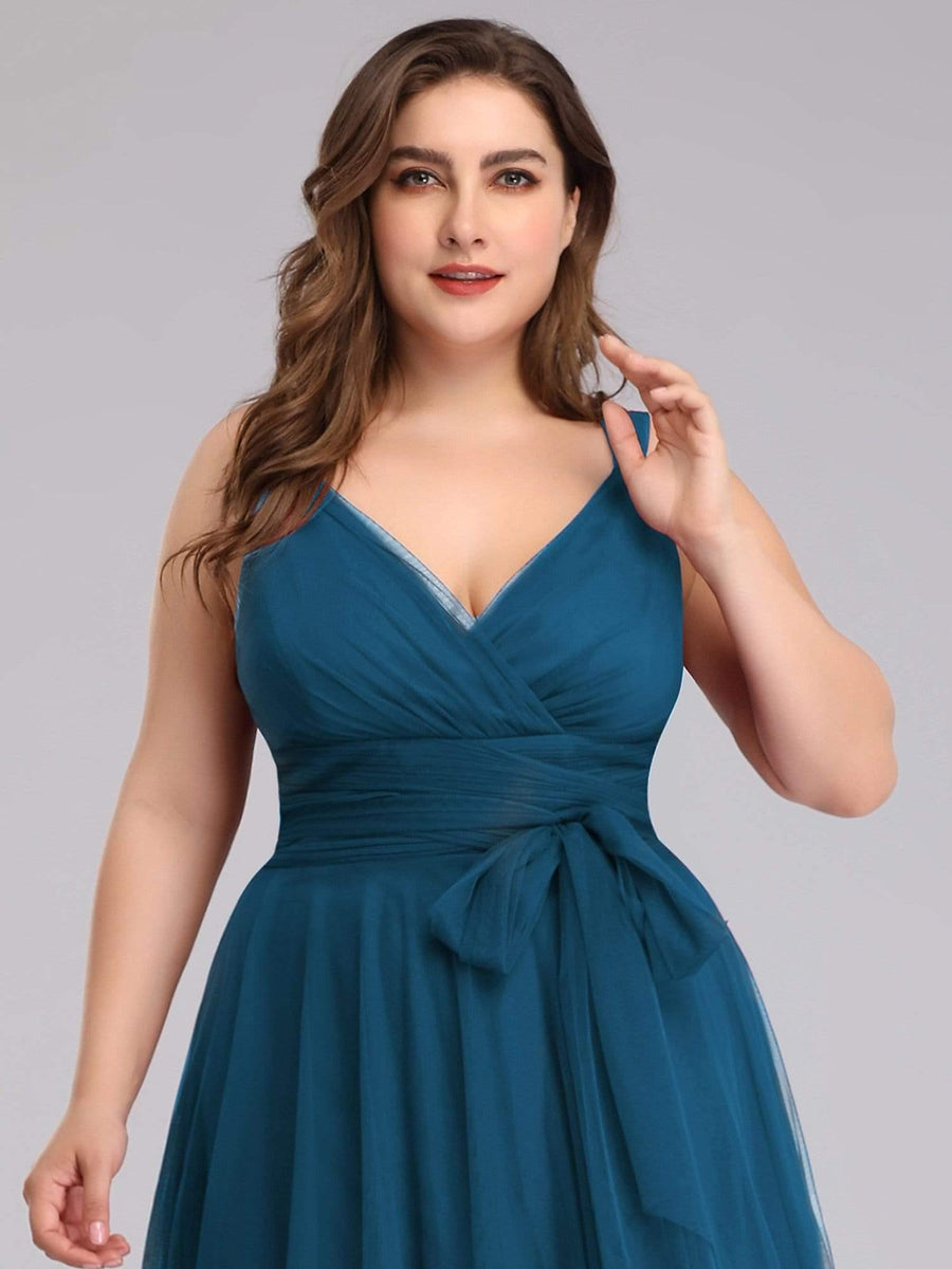Graceful Plus Size V-Neck A-Line Tulle Bridesmaid Dress