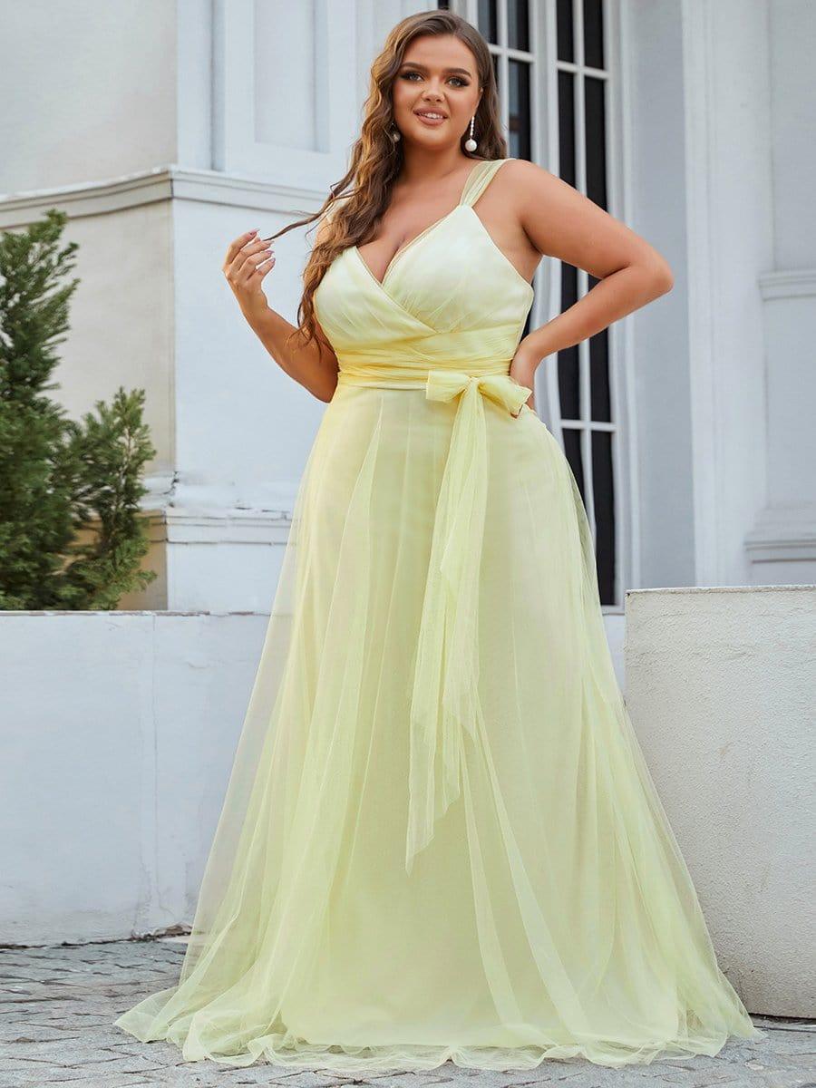 Graceful Plus Size V-Neck A-Line Tulle Bridesmaid Dress