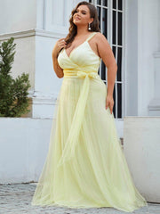 Graceful Plus Size V-Neck A-Line Tulle Bridesmaid Dress