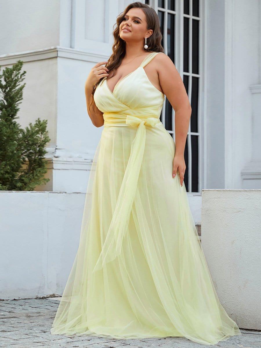 Graceful Plus Size V-Neck A-Line Tulle Bridesmaid Dress