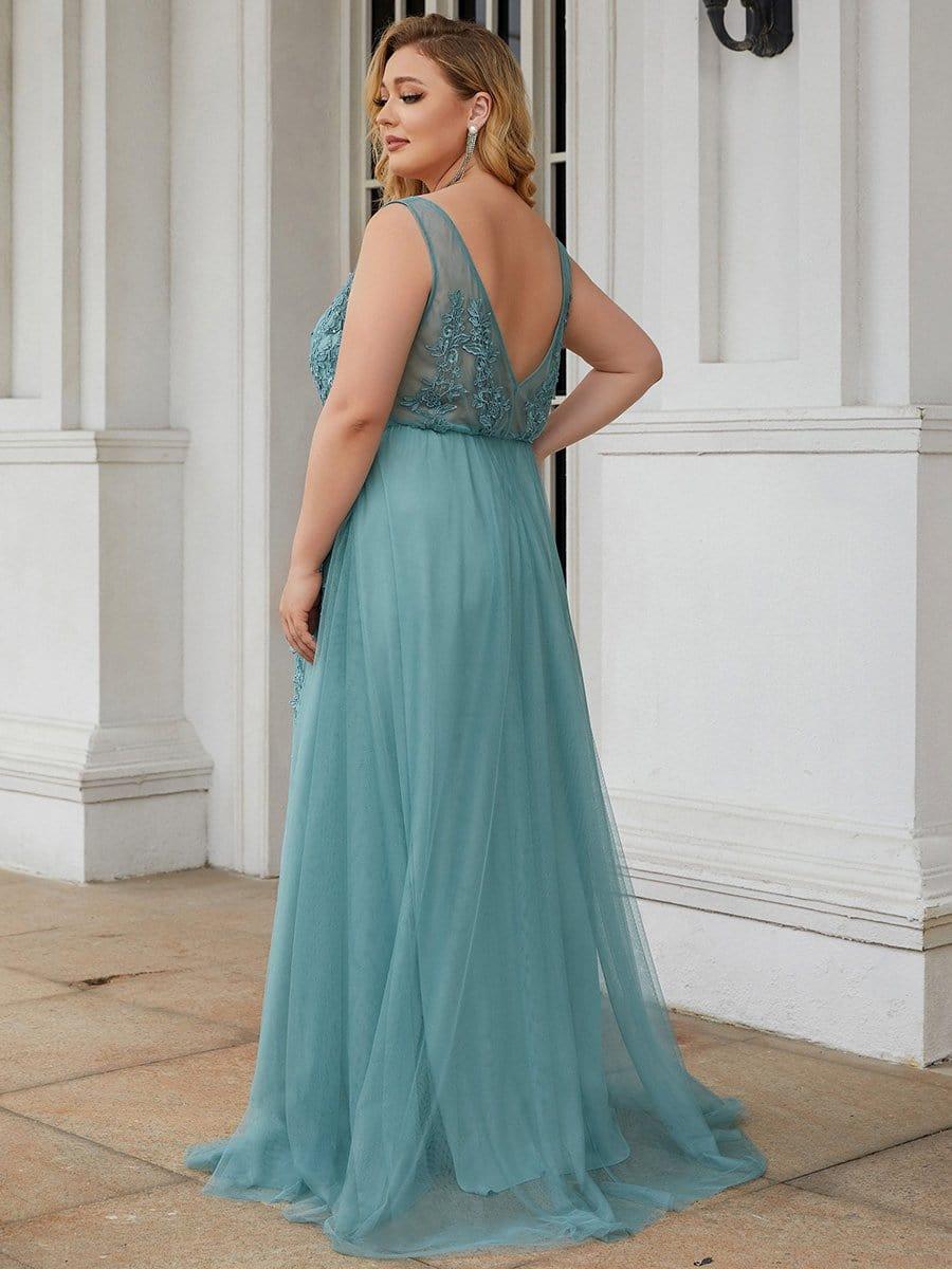 Graceful Plus Size Maxi V-Neck Tulle Formal Evening Dress with Sash