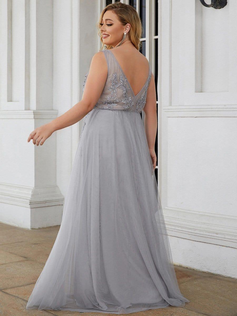 Graceful Plus Size Maxi V-Neck Tulle Formal Evening Dress with Sash