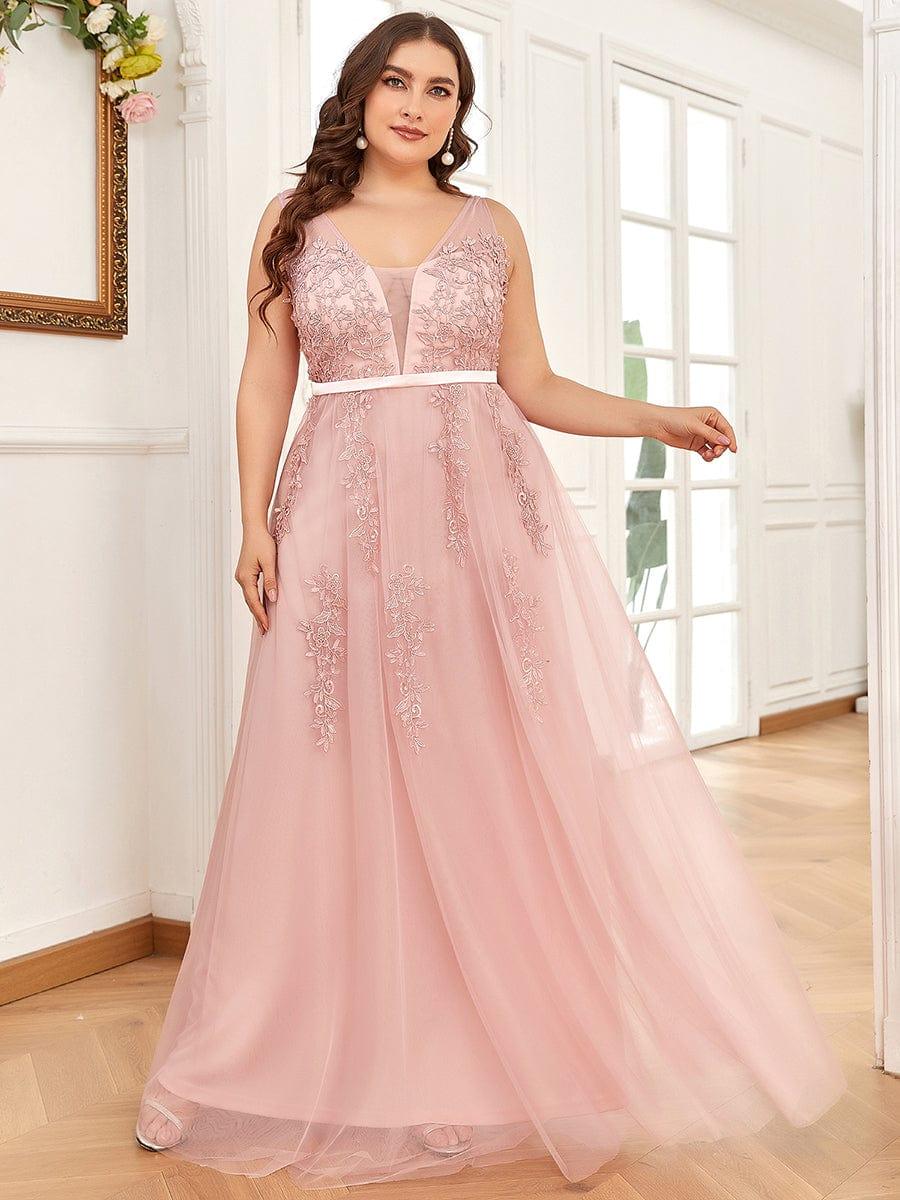 Graceful Plus Size Maxi V-Neck Tulle Formal Evening Dress with Sash