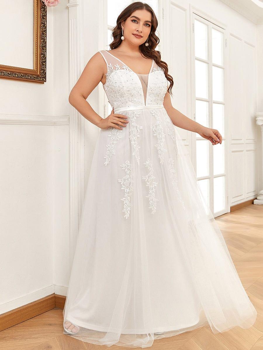 Graceful Plus Size Maxi V-Neck Tulle Formal Evening Dress with Sash