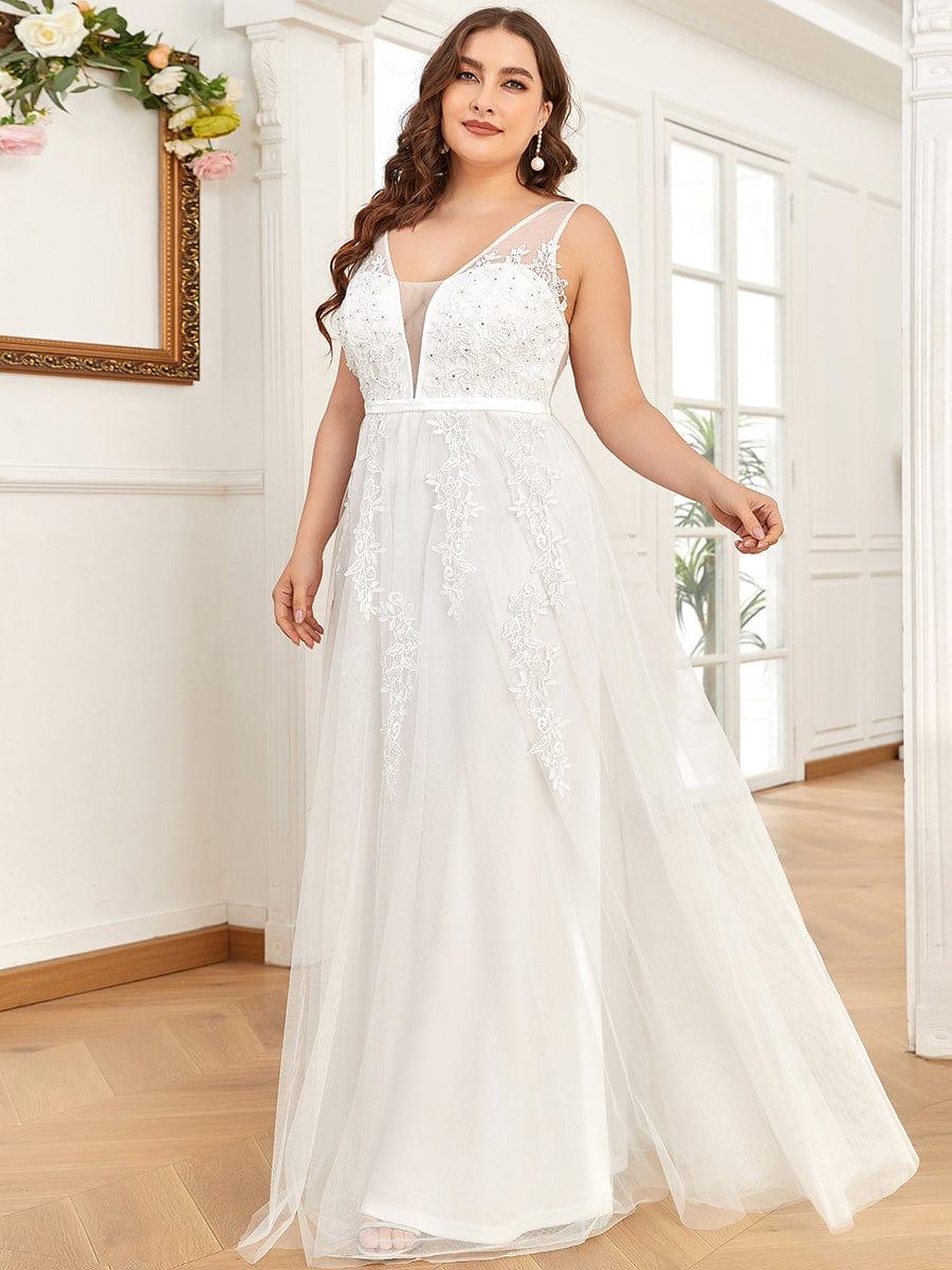 Graceful Plus Size Maxi V-Neck Tulle Formal Evening Dress with Sash