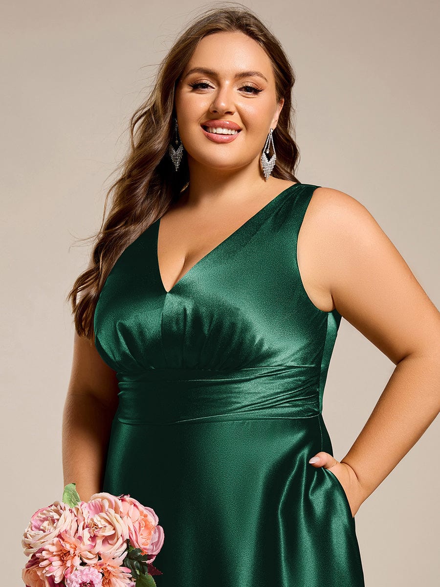 Feminine Plus Size Satin A-Line Bridesmaid Dress with Pockets