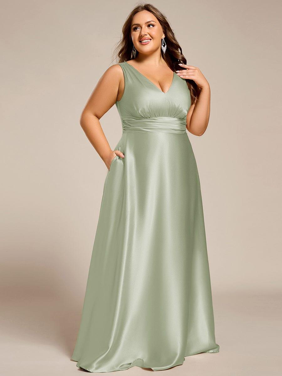 Feminine Plus Size Satin A-Line Bridesmaid Dress with Pockets