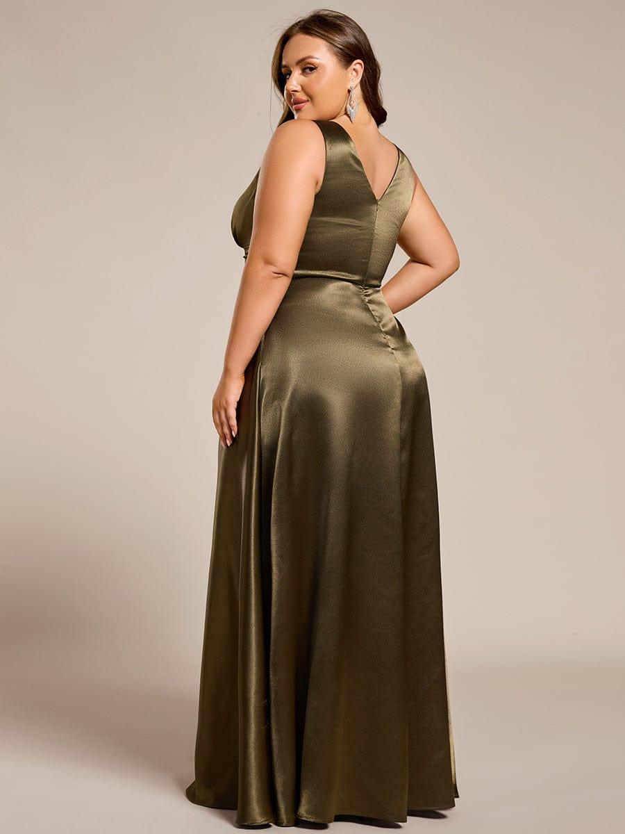 Feminine Plus Size Satin A-Line Bridesmaid Dress with Pockets