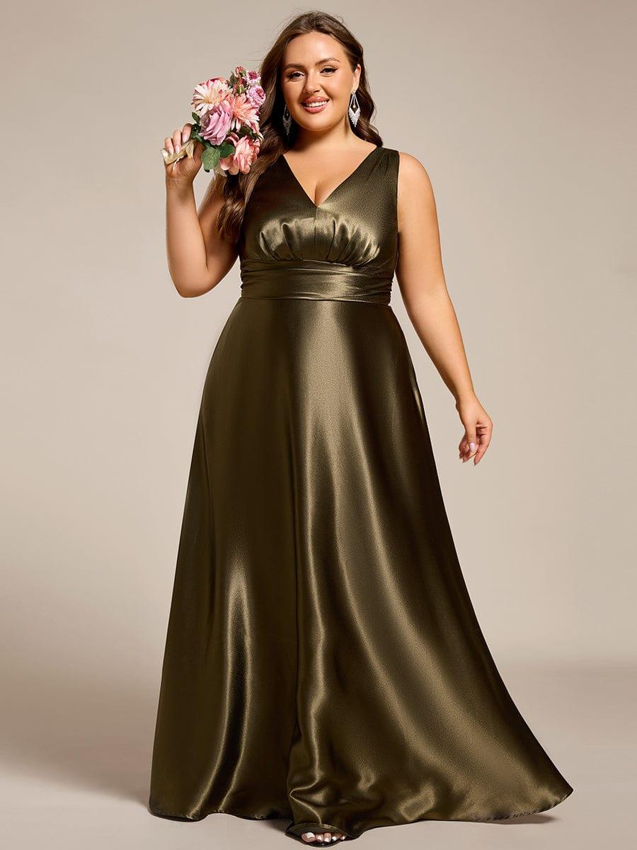 Feminine Plus Size Satin A-Line Bridesmaid Dress with Pockets