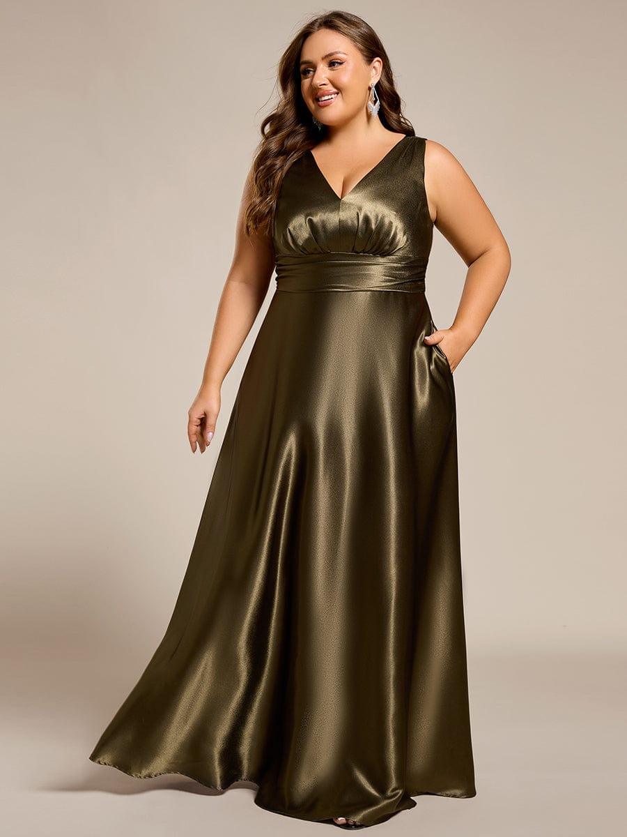 Feminine Plus Size Satin A-Line Bridesmaid Dress with Pockets