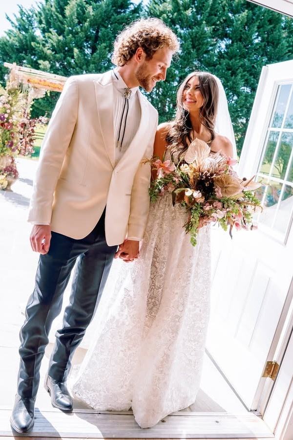 Exquisite Strapless Lace A-Line Long Wedding Dresses